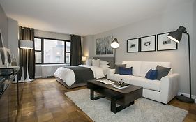 Modern Studio Apartment - Midtown East L